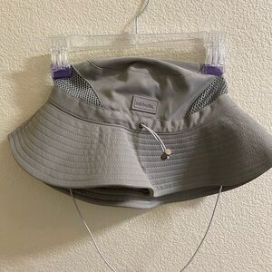 Hairbrella‎ Light Gray Bucket Hat